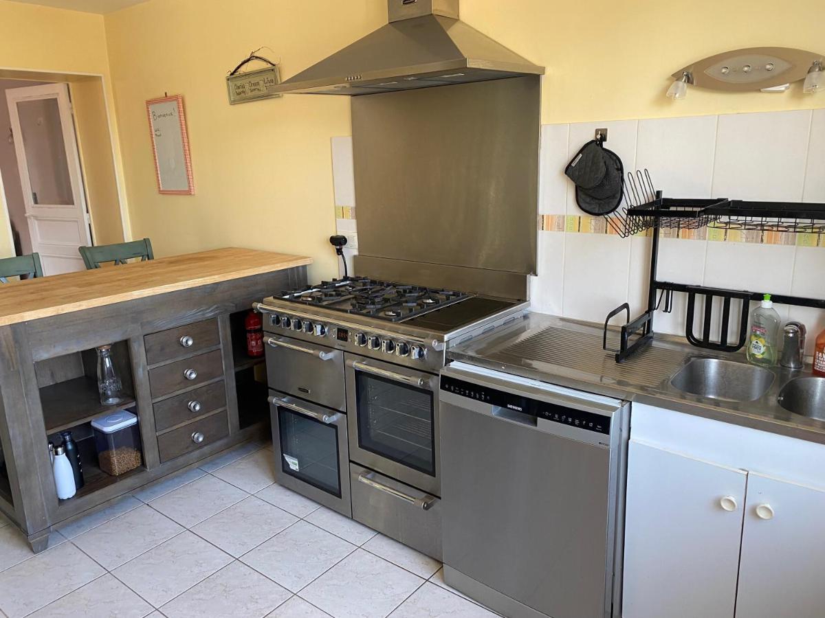 Vendee - Petite Maison De Vacances La Genetouze  Buitenkant foto